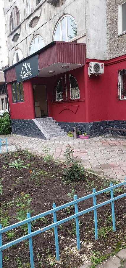 Fm Hostel Almaty Кок-Тюбе Экстерьер фото